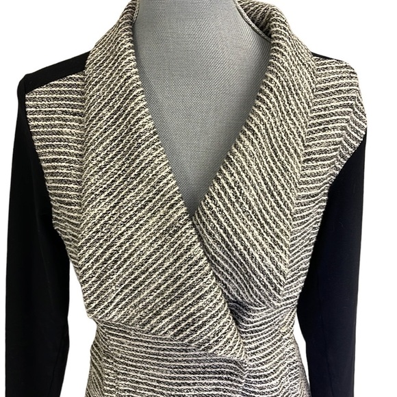 HALOGEN crop blazer size S/P - Picture 2 of 5